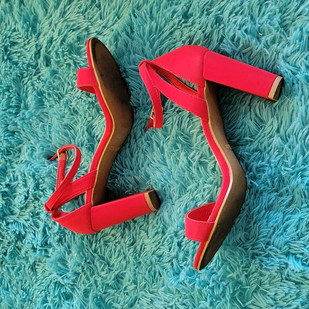 Top Moda Red Heels Size 10